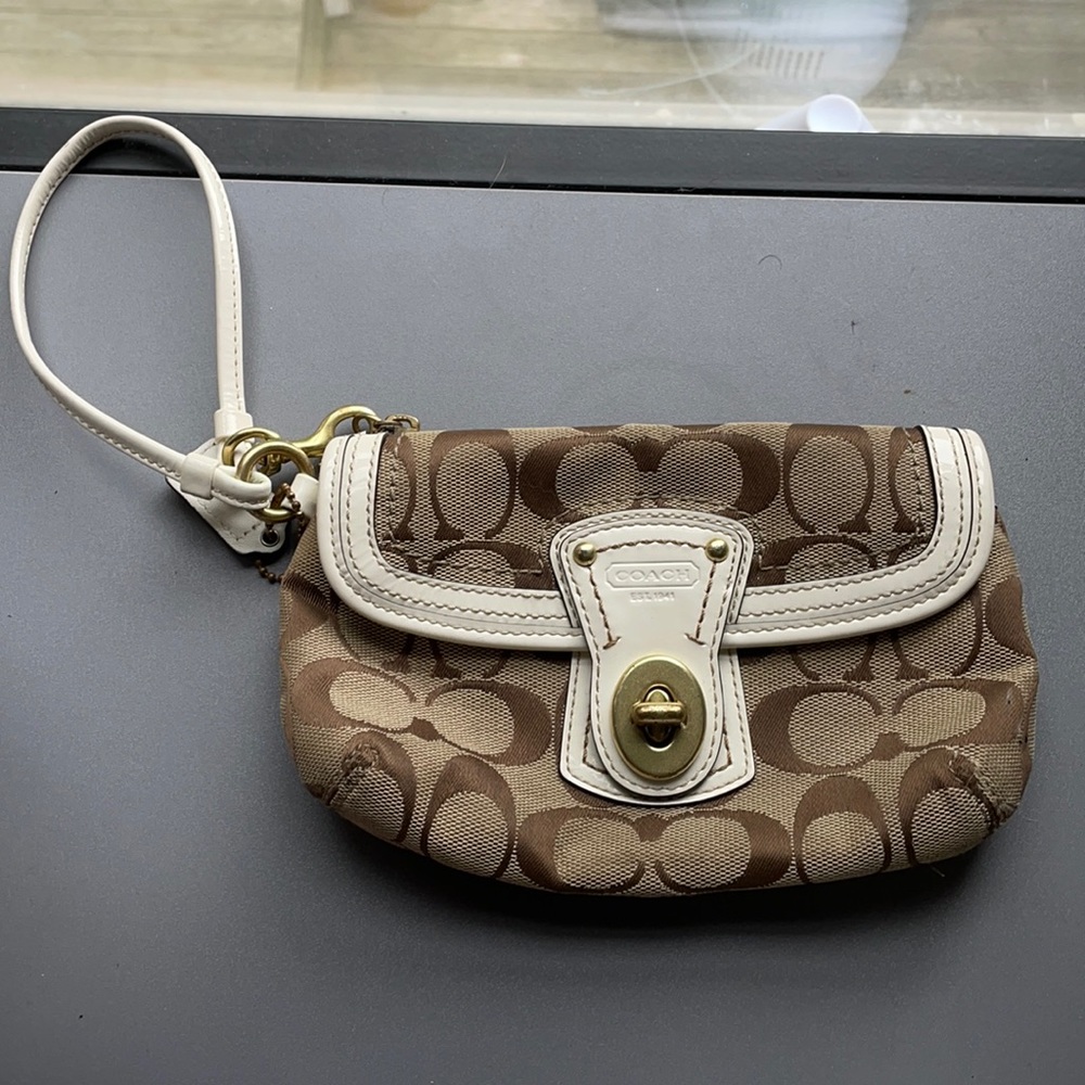 MOVING SALE: Authentic COACH Wrist Wallet